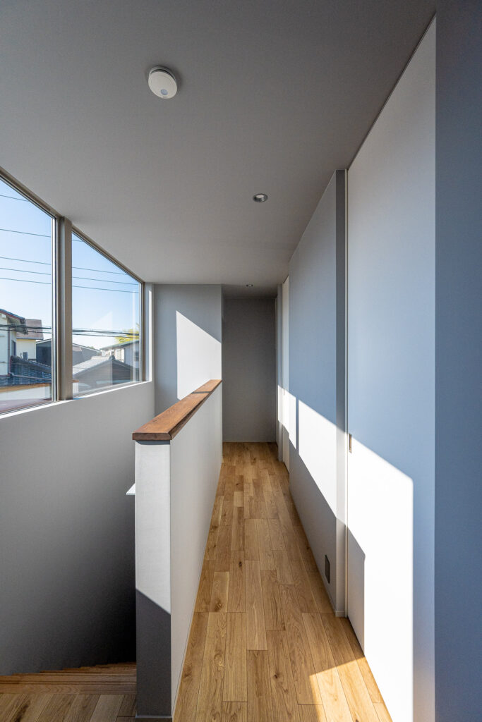 素材と動線と、手仕事の家