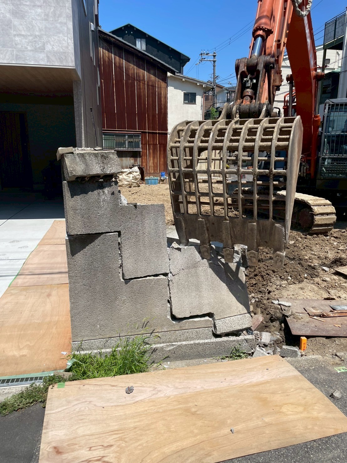 知っておきたい、古い木造住宅の解体・建て替えに関する補助金のお話。
